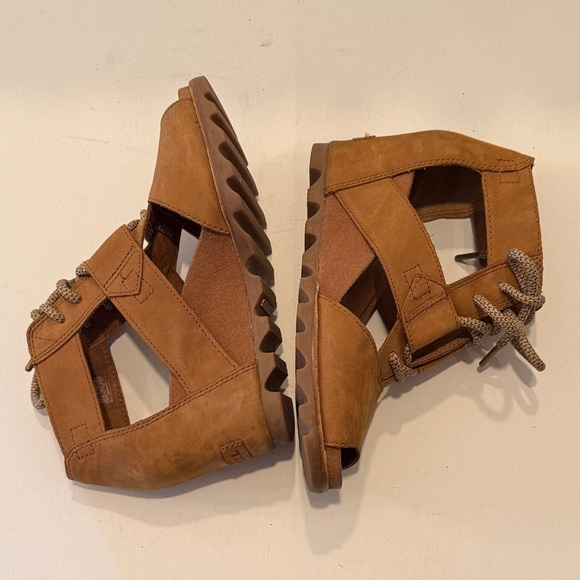 Sorel Tan Open-Toe Lace-Up wedge sandals - Picture 5 of 5